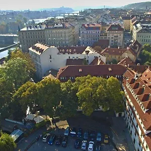 Pytloun Old Armoury Hotel Prag